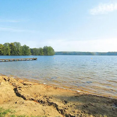 Twin At Black Lake, Schwarz, Cleaning Included *
