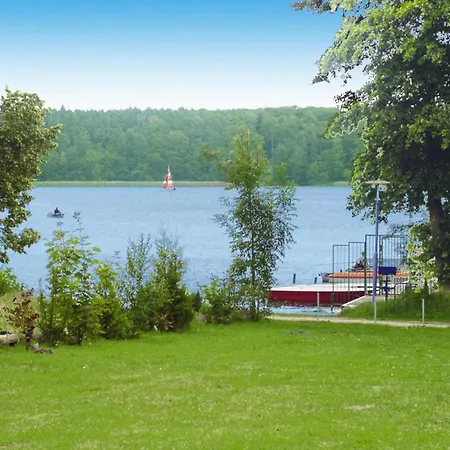Twin At Black Lake, Schwarz, Cleaning Included Schwarz (Mecklenburgische Seenplatte)