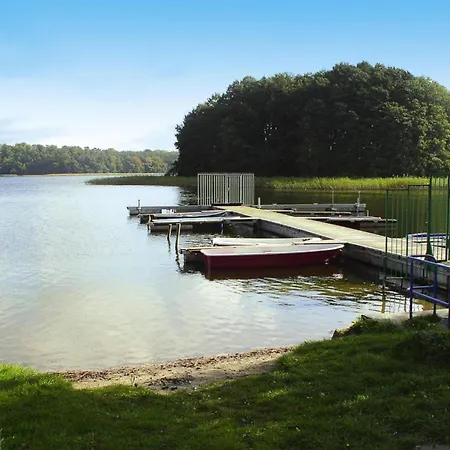 Twin At Black Lake, Schwarz, Cleaning Included * Schwarz (Mecklenburgische Seenplatte)
